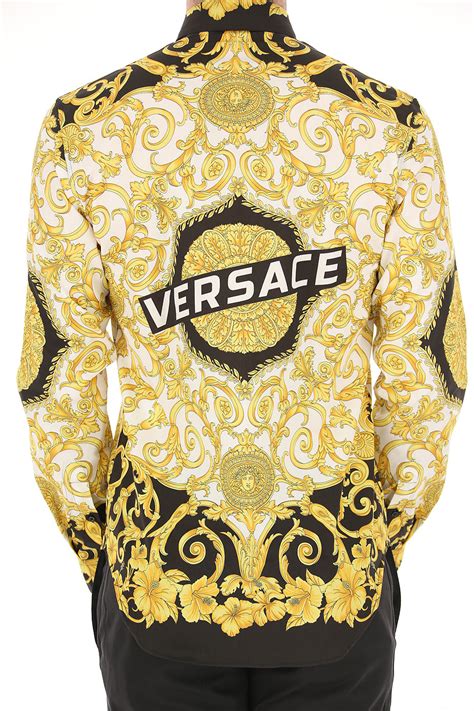 ropa versace hombre republica dominicana|Versace .